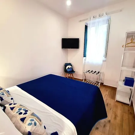 Petite Apartament *